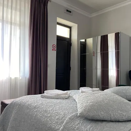 Bed & Breakfast Maisonette Cimpulung