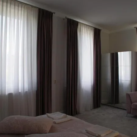 Bed & Breakfast Maisonette