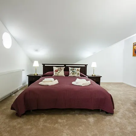 Bed & Breakfast Maisonette 3*